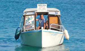Gostionica Mala Milna Hvar sea guests boat swimming bay