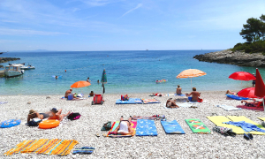 Gostionica Mala Milna Hvar Restaurant Beach Meer Adriatc Mediteran Adria Bucht Gaeste